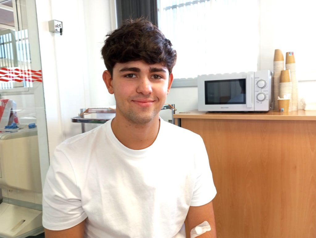 Joven donante retoma su costumbre