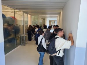 Donación con voluntarios en la universidad san jorge